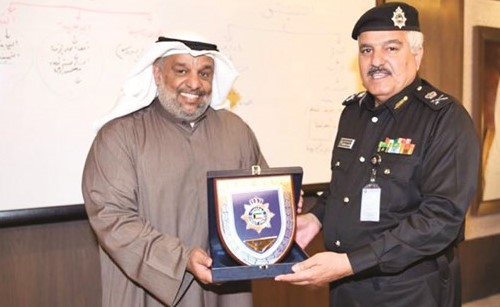 اللواء العوضي يكرم د. إبراهيم الشرقاوي﻿