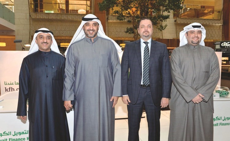 الشيخ محمد العبدالله في جناح بيتك ﻿