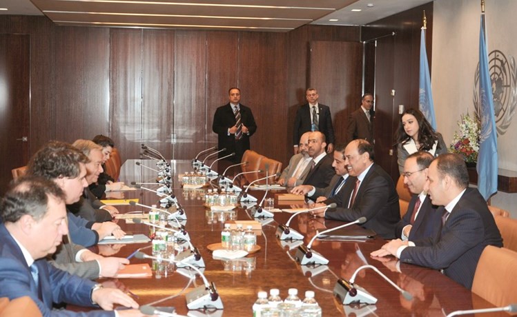 الشيخ صباح الخالد والوفد المرافق له خلال اللقاء مع الأمين العام للأمم المتحدة أنطونيو غوتيريس﻿