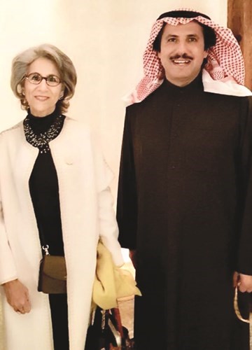 الشيخة حصة صباح السالم والشيخ عزام الصباح﻿