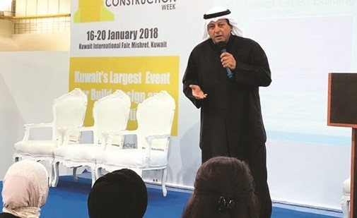خالد المشعان متحدثا في أسبوع الكويت للبناء والإنشاءات﻿