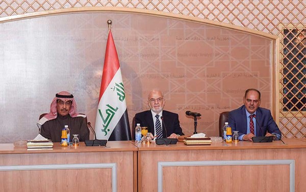 وزير الخارجية العراقي د.إبراهيم الجعفري ونائب رئيس التحرير الزميل عدنان الراشد 