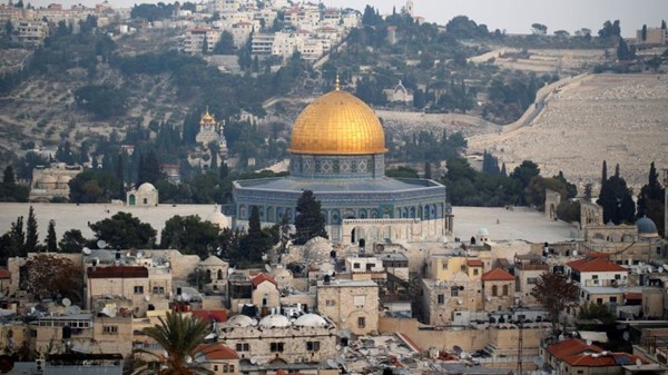 إضراب شامل في الأراضي الفلسطينية احتجاجاً على زيارة نائب الرئيس الأمريكي للمنطقة