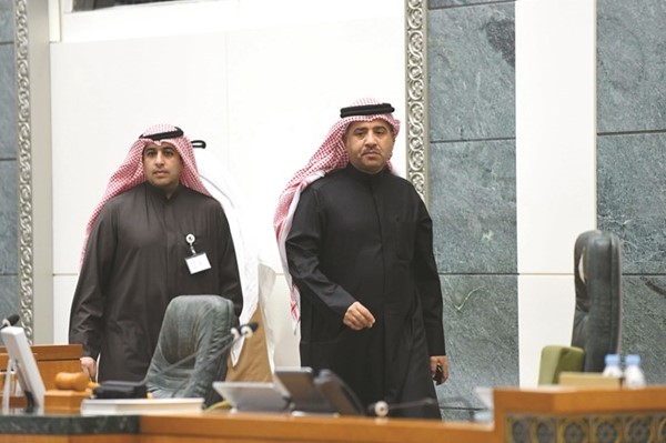  ﻿د. عودة الرويعي على المنصة﻿
