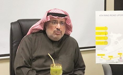 م.أحمد الحصان خلال المؤتمر الصحافي﻿