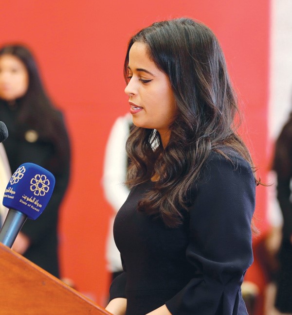 الملحق الديبلوماسي سارة الزومان 