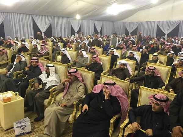  جانب من الحضور الكبير خلال افتتاح المقر الانتخابي لقائمة الرؤية العمالية 