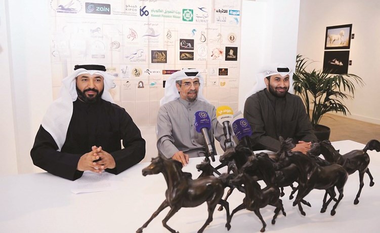 البريهي خلال المؤتمر الصحافي﻿