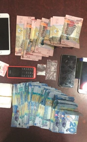 مواد مخدرة ومبالغ مالية ضبطت خلال حملات الأمن العام﻿