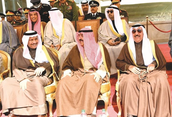  ﻿الشيخ جابر العبدالله والشيخ مشعل الأحمد وسمو رئيس الوزراء الشيخ جابر المبارك﻿