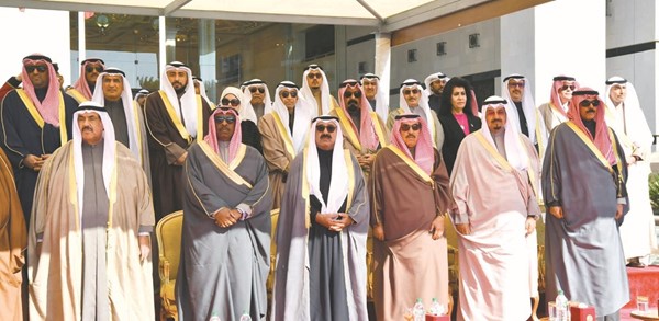  ﻿سمو الشيخ ناصر المحمد والشيخ ناصر صباح الأحمد والشيخ د. سالم الجابر والشيخ علي العبدالله والشيخ محمد الخالد والشيخ أحمد العبدالله وعدد من الحضور﻿