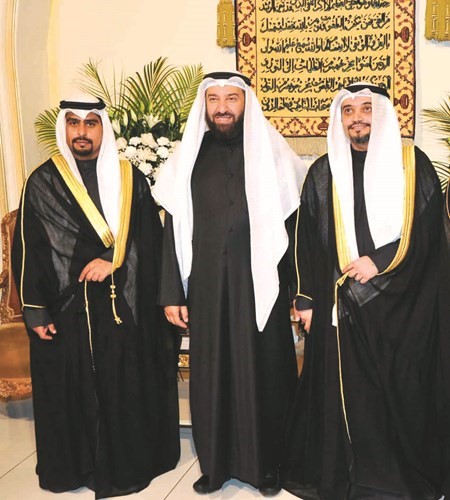 د.علي العمير مهنئا﻿