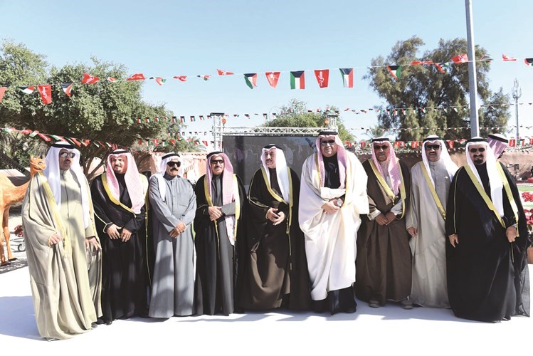 الفريق م. فهد الأمير ومشعل العيار وعبدالعزيز الجعيب وخالد دميثير وصنت الرشيدي وهادي الهاجري وطلال القحص وخالد الحجاج وملوح الحربي﻿