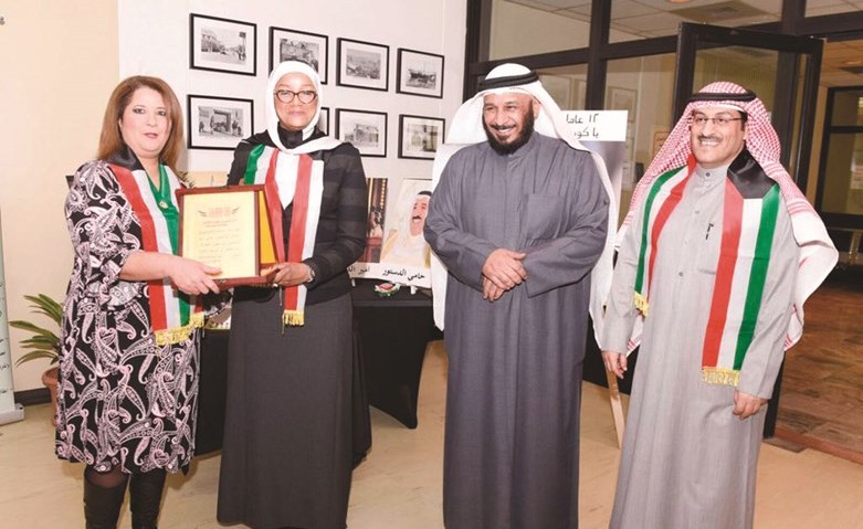 تكريم هناء الهاجري﻿