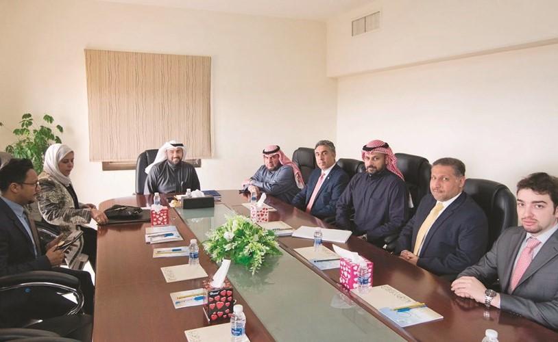 جانب من اجتماع الشيخ د.باسل الصباح مع وفد البعثة الإقليمية للجنة الدولية للصليب الأحمر لدول مجلس التعاون الخليجي ﻿