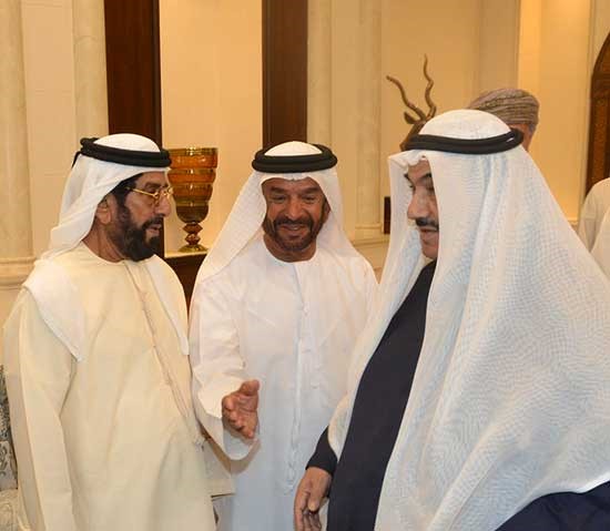 ممثل الأمير سمو الشيخ ناصر المحمد يقدم واجب العزاء لرئيس الإمارات الشيخ خليفة بن زايد آل نهيان