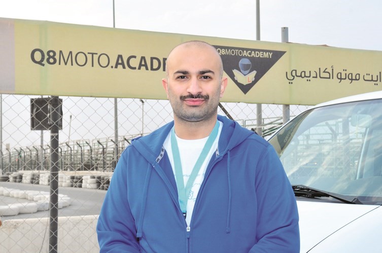عمر العثمان ﻿