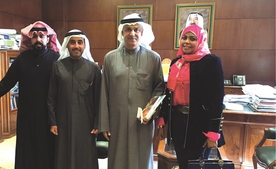 م. علي اليوحة وطلال الرميضي وأمل الرندي﻿