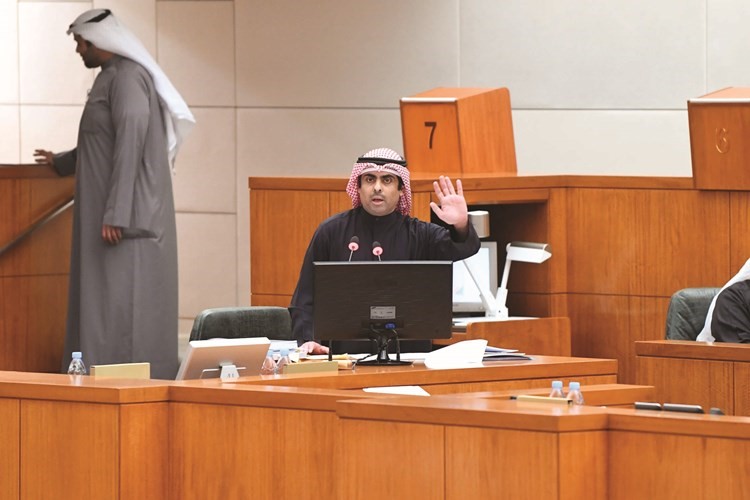 رياض العدساني﻿