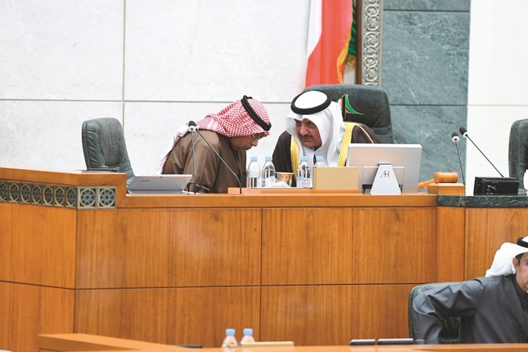 حديث بين الشيخ خالد الجراح وعيسى الكندري﻿