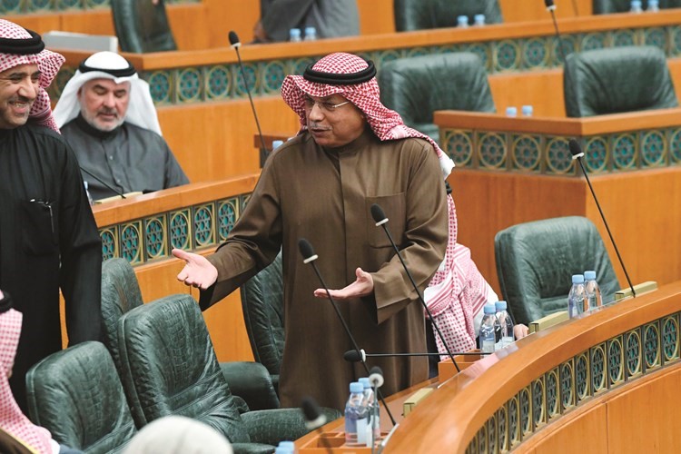 الشيخ خالد الجراح ود.عودة الرويعي﻿