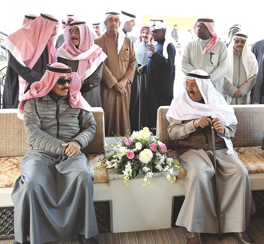 صاحب السمو الأمير الشيخ صباح الأحمد وسمو ولي العهد الشيخ نواف الأحمد والشيخ مبارك الفيصل ﻿