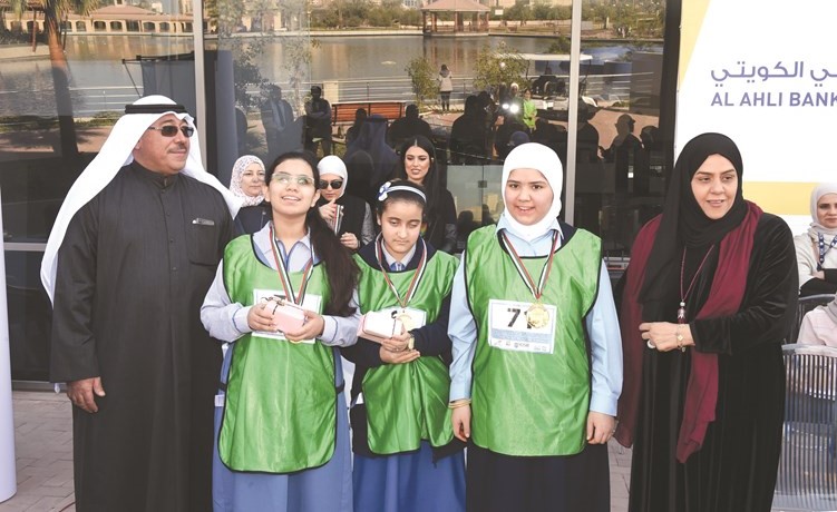 تكريم الفائزات ﻿