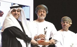 د.عبدالمنعم الحسني مكرما الإعلامي ماضي الخميس﻿