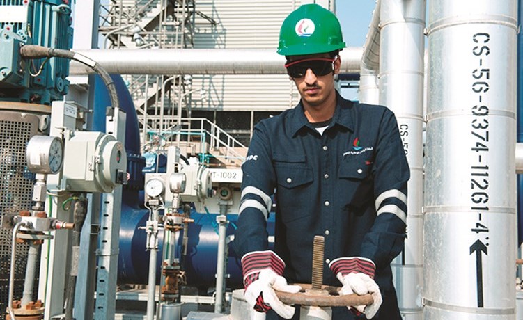 إلى خريجي «هندسة البترول».. لا يوجد لكم وظائف في النفط!