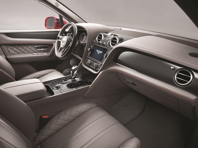 BENTLEY BENTAYGA.. قوة وفخامة وسمات رياضية