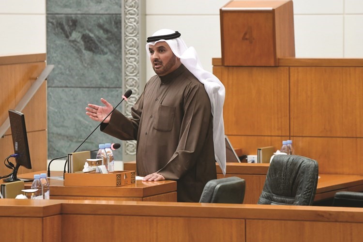 حمدان العازمي﻿