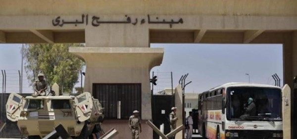 مصر تفتح معبر رفح البري ثلاثة أيام لعبور الحالات الإنسانية