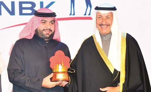 تكريم ممثل شركة أولى﻿