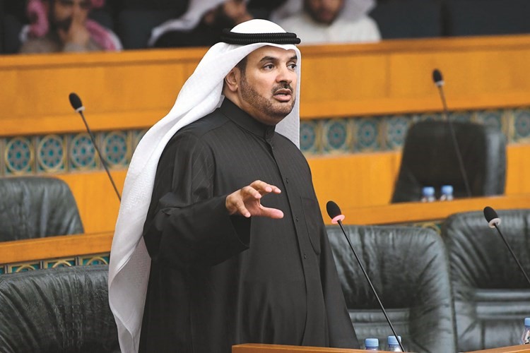 حمدان العازمي﻿