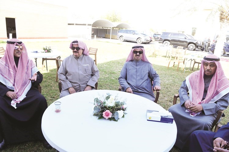 الشيخ فواز الخالد وثابت المهنا وعلي الراشد وفيصل الحجي﻿