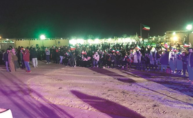 عروض شعبية وبرامج للطفل ومسابقات وجوائز في قرية صباح الأحمد التراثية