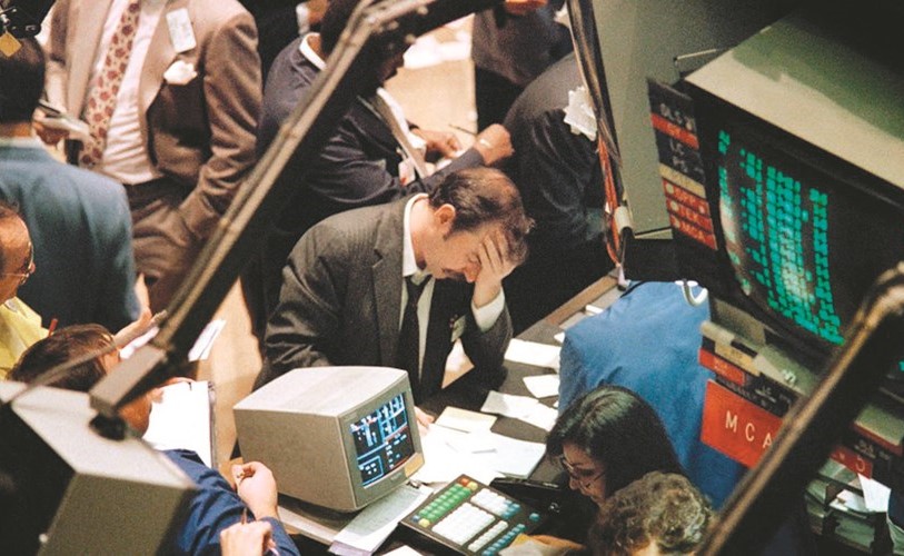 صورة قديمة للاثنين الأسود عام 1987﻿