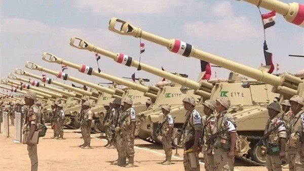 القوات المسلحة المصرية تعلن مواصلة الضربات للعناصر "الإرهابية" في سيناء