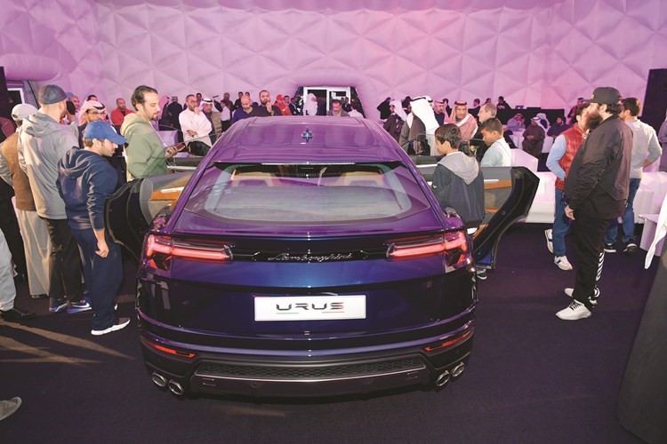 «لامبورغيني الكويت» تطلق Urus أسرع سيارة دفع رباعي في العالم