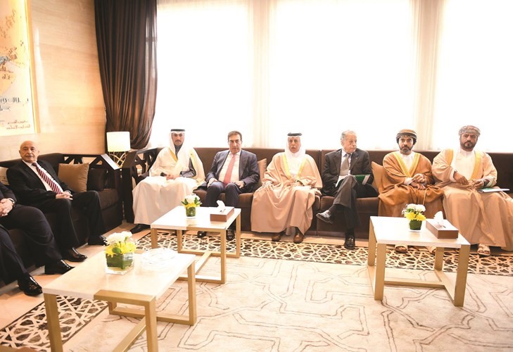 الرئيس الغانم مع رؤساء البرلمانات قبل الاجتماع التحضيري للمؤتمر الثالث للبرلمان العربي ورؤساء المجالس والبرلمانات العربية﻿