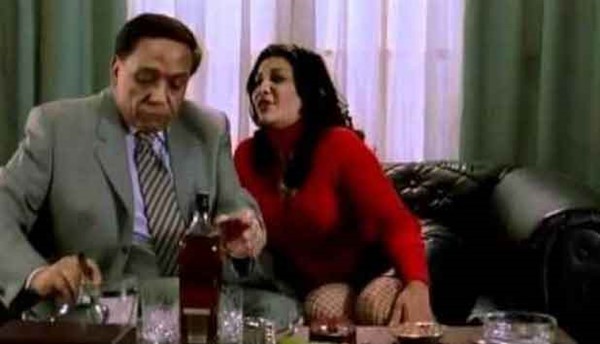 بالفيديو.. فنانة شهيرة تثير ضجة بحديثها عن عادل إمام.. قال لي: "هقطعك بوس"
