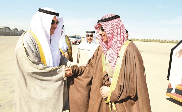 رئيس مجلس الأمة مرزوق الغانم وفي استقباله نائبه عيسى الكندري﻿