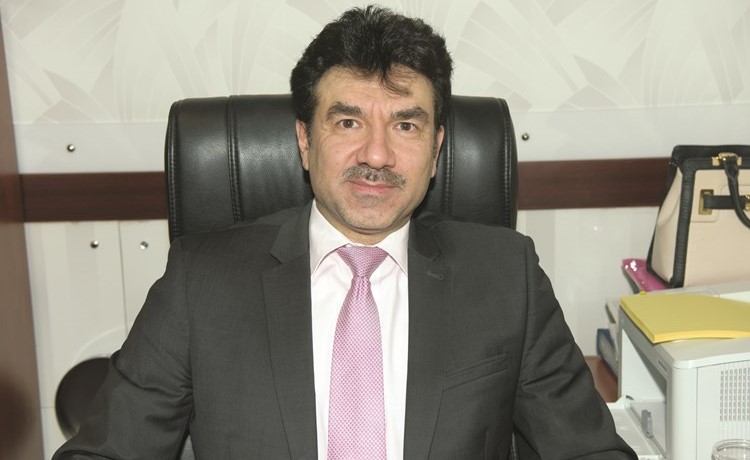 د. فيصل جراغ: نحو 40% من مراجعي عيادتي في «دار الشفاء» بقصد التجميل