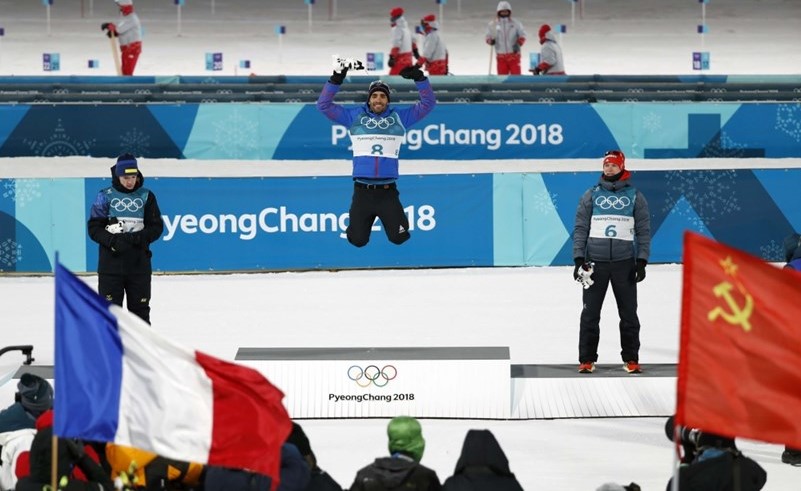 الفرنسي مارتن فوركاد يحتفل بالذهبية﻿