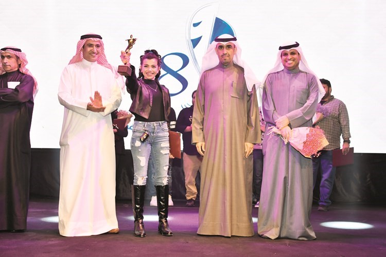 الطالبة أريچ العطار أفضل ممثلة دور ثان﻿