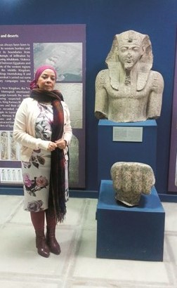 رئيسة قطاع المتاحف بوزارة الآثار إلهام صلاح الدين﻿