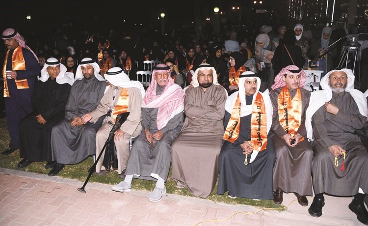 محمد العليم وصالح الملا ومرزوق الخليفة ومبارك صنيدح وأحمد الشريعان وعمار العجمي ود.حمد المطر﻿