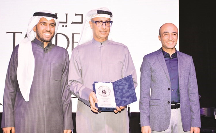 يعرب بورحمة ومعاذ الرومي ومحمد المنيخ﻿