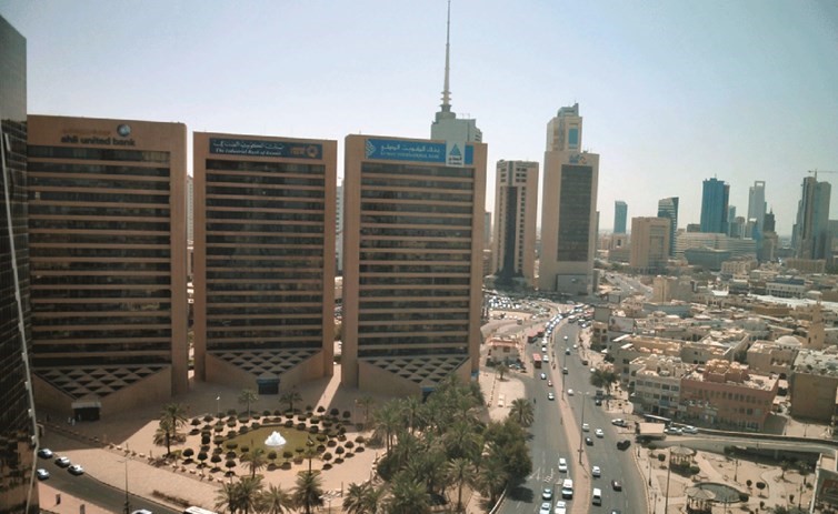 البنوك وزعت نصف أرباحها.. الأفضل منذ 10 سنوات