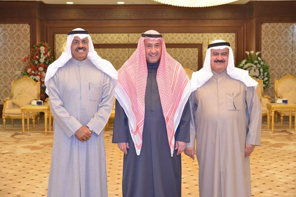 بالفيديو.. محافظا حولي والعاصمة زارا "الفروانية" وتبحاثوا تطوير الخدمات بالمحافظات